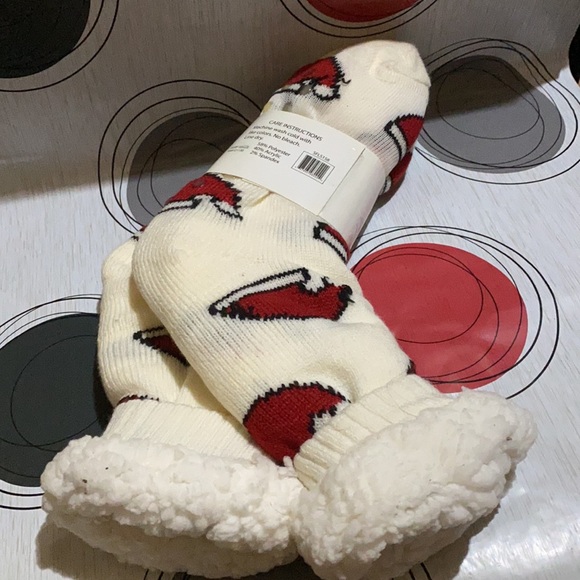 Prestige Edge Women’s Christmas ‘Santa Hat’ Non-Slip Sherpa Socks - Picture 12 of 16